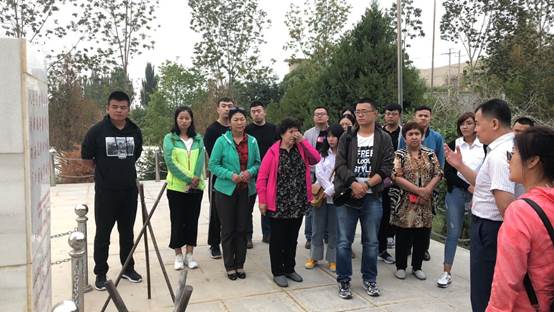 和田这块土地,水利厅党组就专门组织我们前往新疆著名水利专家王蔚