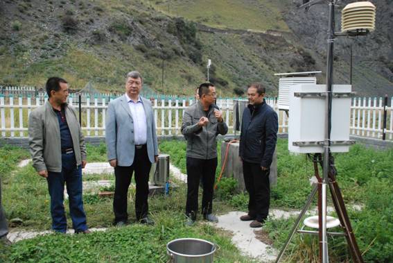 水利厅党组书记吐逊江·艾力赴基层水文站点调研指导工作 _图片新闻